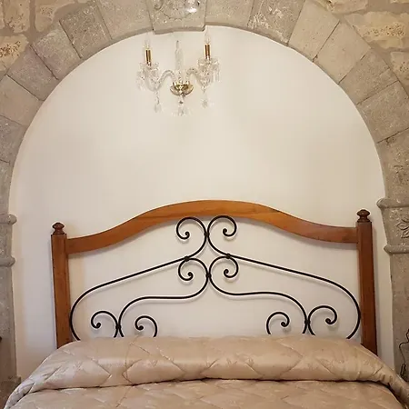 Le Grotticelle Resort *